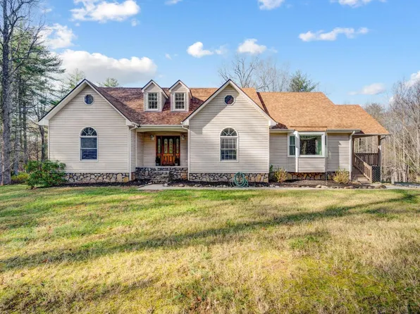 190 S Park Trl, Monroe, VA 24574