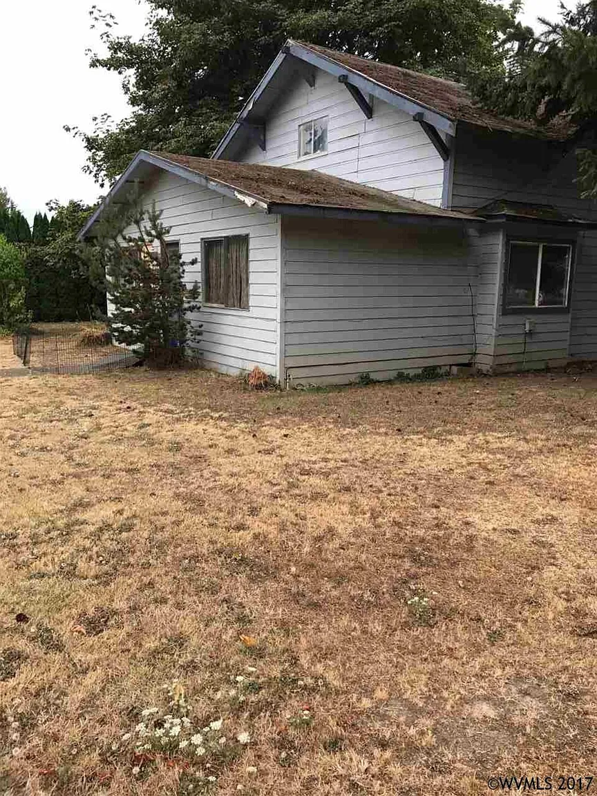 1110 SE Godsey Rd photo 1