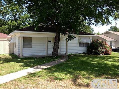 1st image of 207 W Ave E