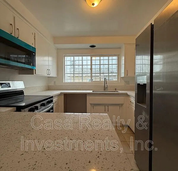 16920 S Vermont Ave #D — Photo 3