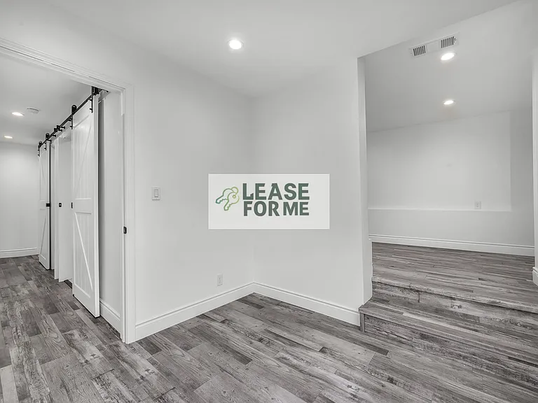 9848 Portola Dr — Photo 42