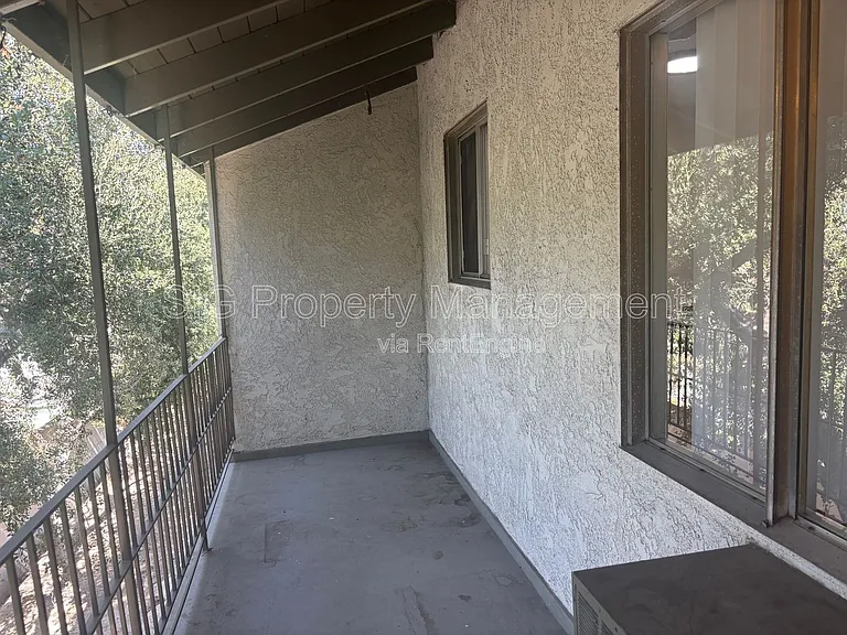 10424 Parr Ave #E — Photo 4