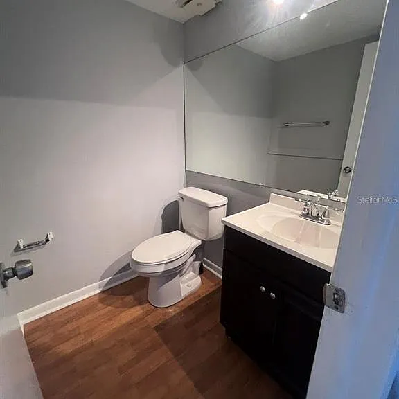 2072 Los Lomas Dr — Photo 20