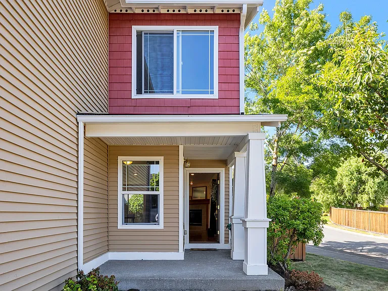 24852 SE 19th St — Photo 24