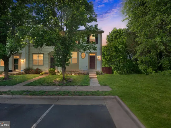 9348 China Grove Ct, Manassas, VA 20110