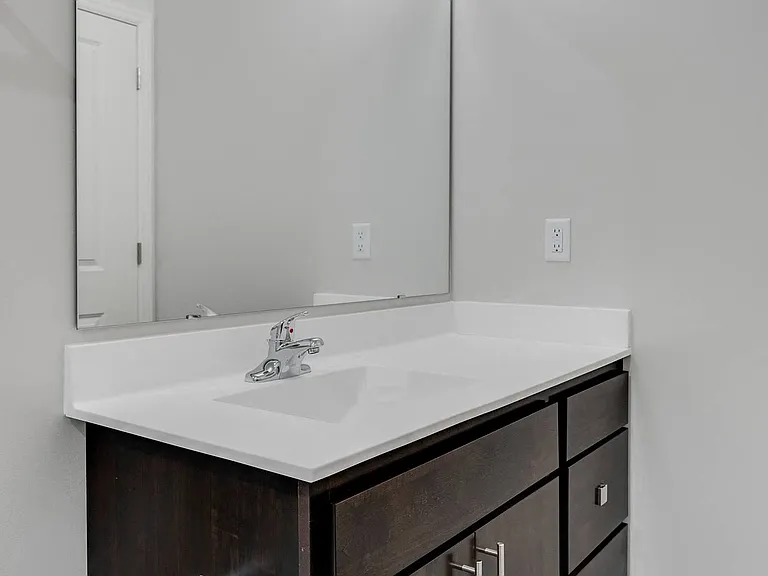 Powers - 1 Bed / 1 Bath - 961 Sq.Ft.