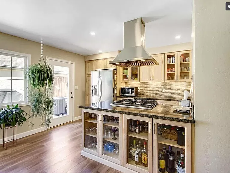 124 Touchstone Pl — Photo 4