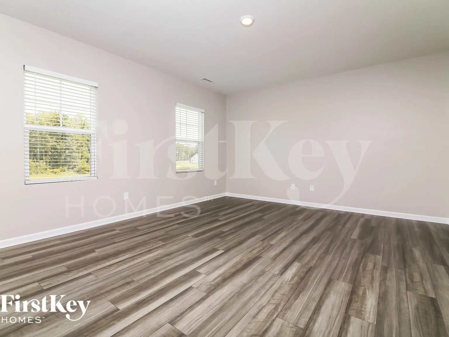 4 bed, 2.5 bath, 2180 sqft, $1,830 — Photo 3