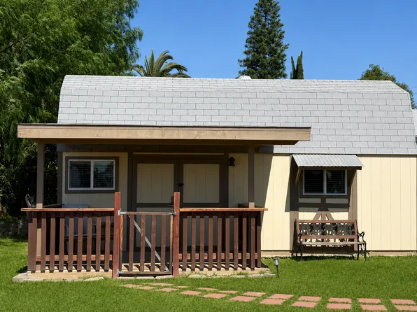 911 Daugherty Rd, Norco, CA 92860