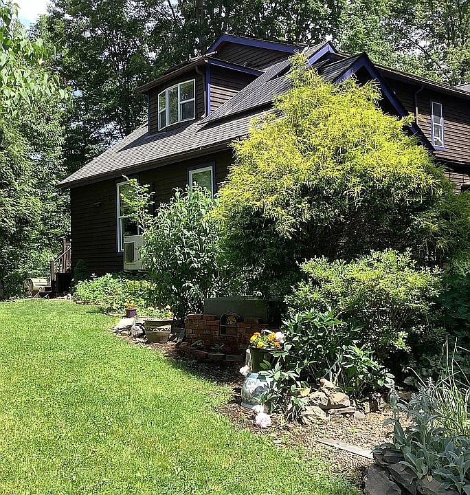 1st image of 3 Cantines Island Ln