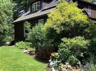 3 Cantines Island Ln, Saugerties, NY 12477