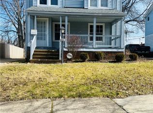 863 Selwyn Rd, Cleveland, OH 44112