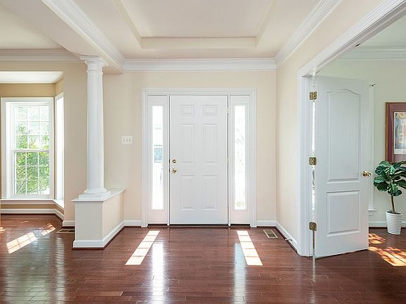 4th image of 310 Reserve Ct
