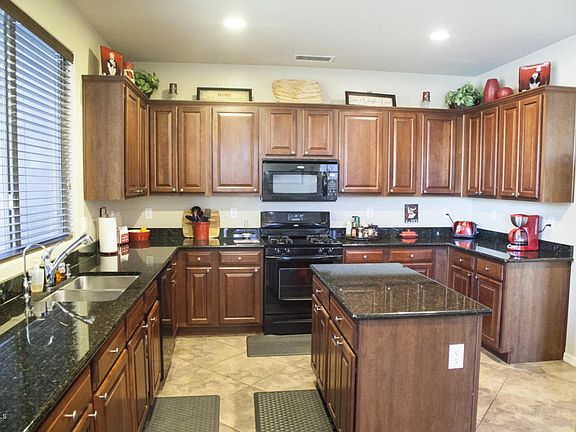 3rd image of 3422 W Darien Way