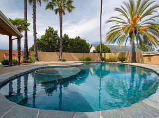 139 S Kalbaugh St, Ramona, CA 92065