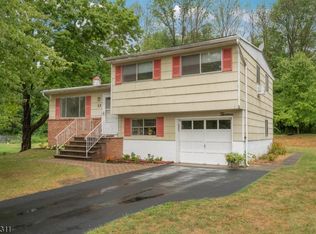 13 Van Riper Ave, Montville, NJ 07045