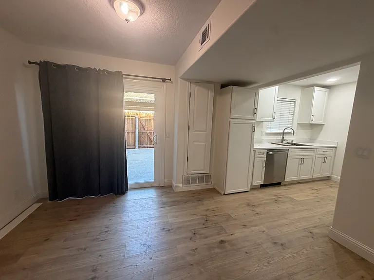 397 Eldridge Ave — Photo 15
