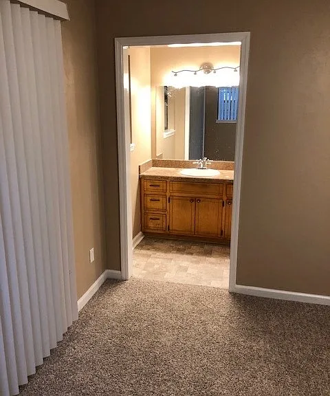 3744 Longchamp Cir — Photo 16