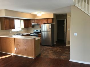 1908 Greenleaves Ct, Columbia, MO 65201