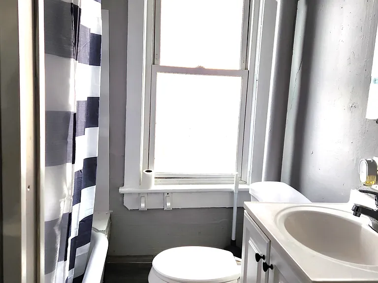409 Oak Hill Ave #3 — Photo 7