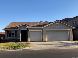 216 La Amistad Way, Hemet, CA 92545