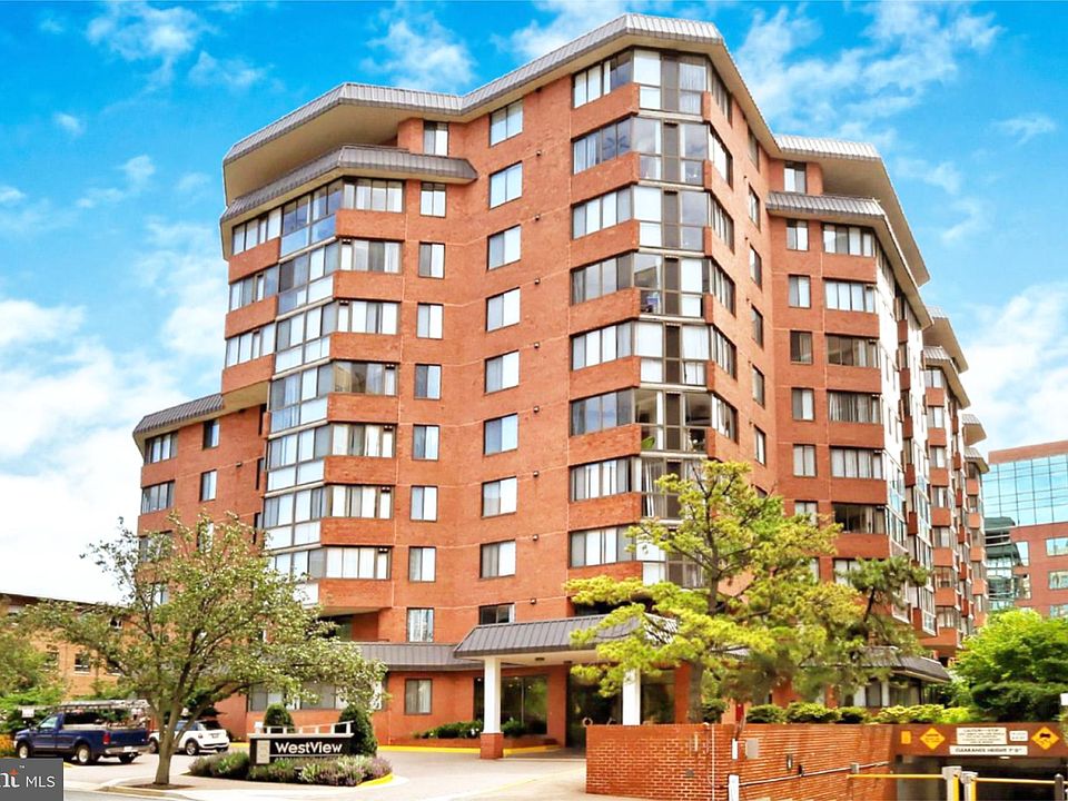 1st image of 1001 N Vermont St APT 911