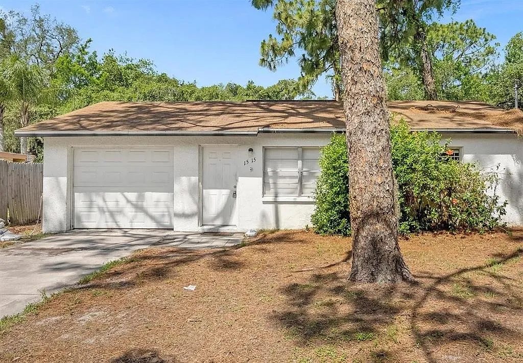 2 bed, 1.0 bath, 672 sqft, $1,395 — Photo 1