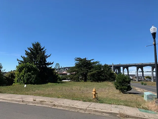 117 SW 27th St