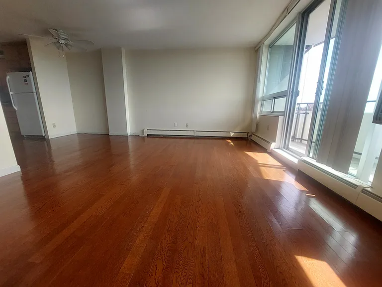 11811 Lake Ave #1007 — Photo 8