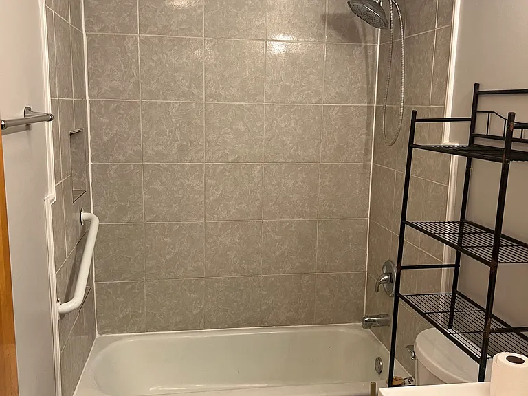 4805 Meadow Ln #B — Photo 8
