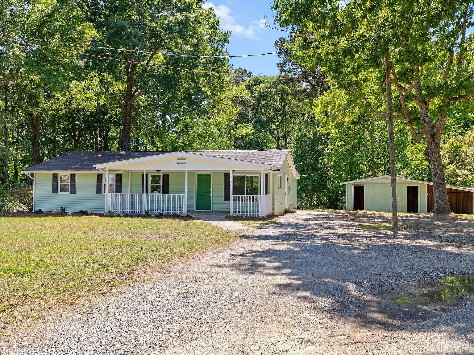 4 bed, 1315 sqft, $2,095 — Photo 3
