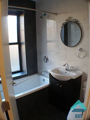 Rented by EXR | media 18