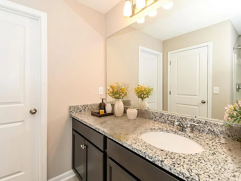 9148 Udell Ln — Photo 5