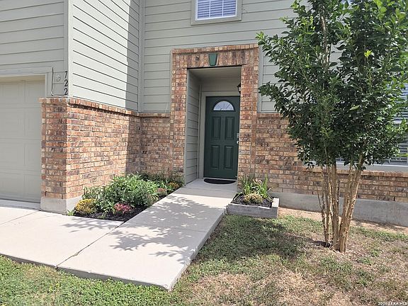 3rd image of 722 CROSSPOINT DR
