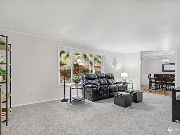 4th image of 12919 NE 203rd Court