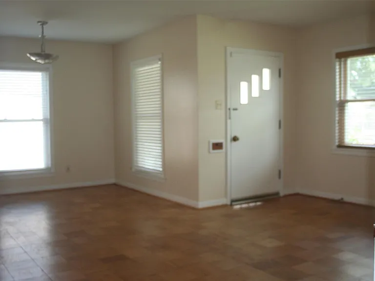 7518 El Rancho St — Photo 6
