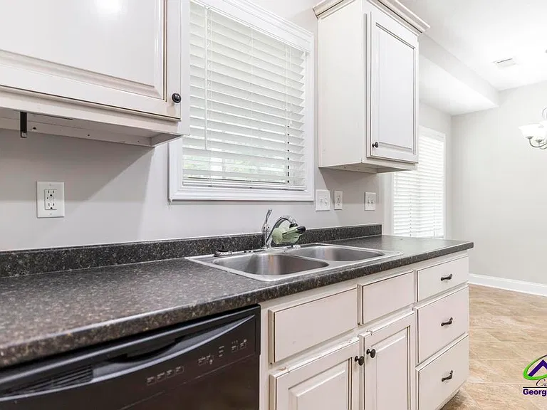 510 Leisure Lake Dr — Photo 15
