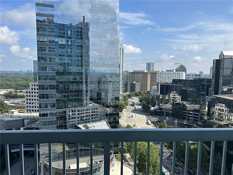Peachtree Rd NE — Photo 9