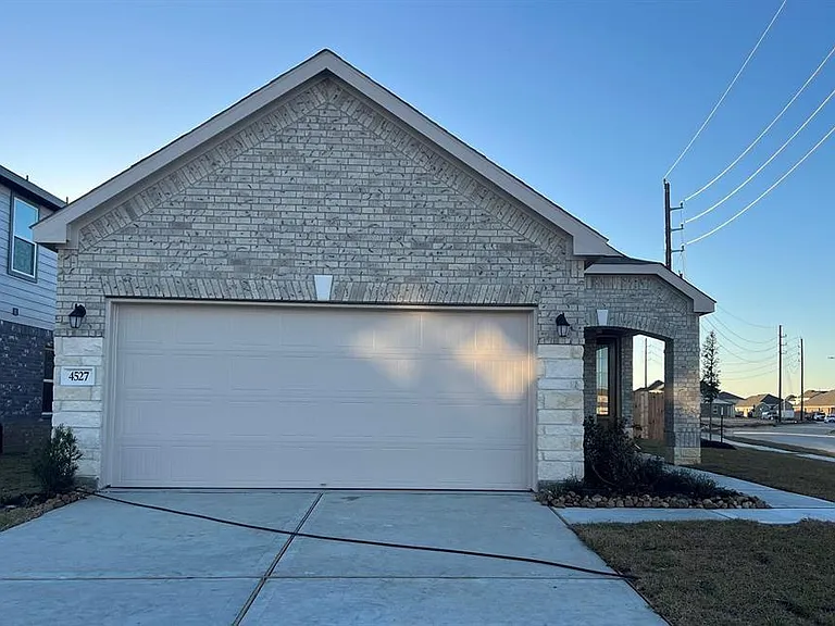 4527 Lally Brook Ct — Photo 1