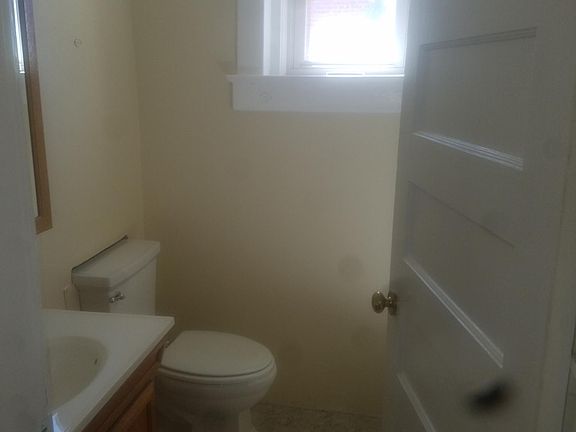 4th image of 2112 Jefferson St APT A