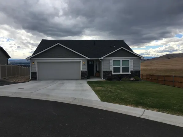814 Topaz Ct, Yakima, WA 98901