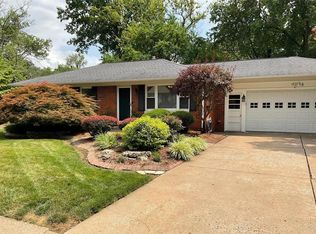 16 Washington Pl, Edwardsville, IL 62025