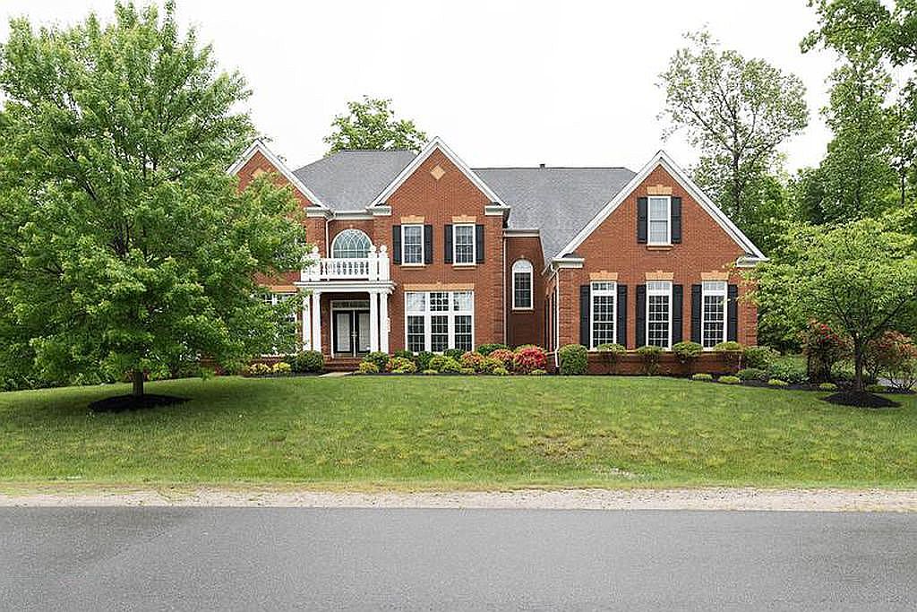 9320 Elkhorne Run Ct, Lorton, VA 22079 Zillow