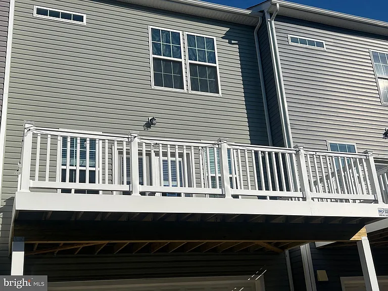 6050 Krantz Dr — Photo 24