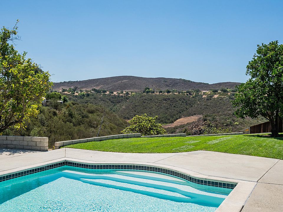 1st image of 2668 Valencia Cir