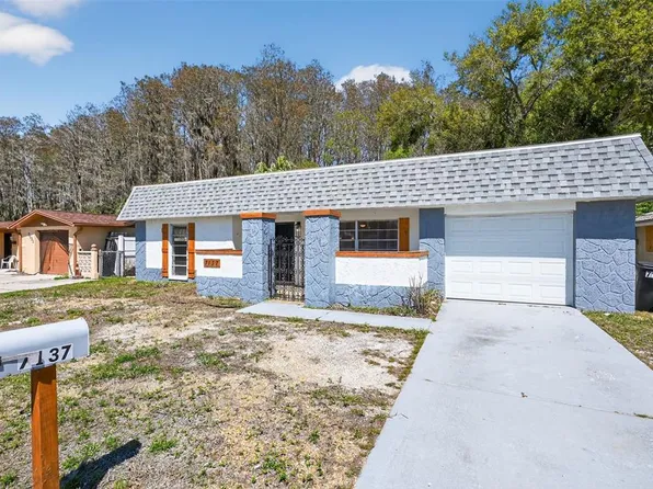 7137 Gulf Highlands Dr, Port Richey, FL 34668