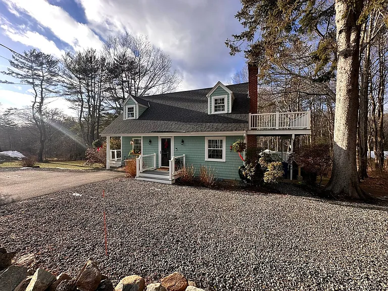 432 Shore Rd — Photo 11
