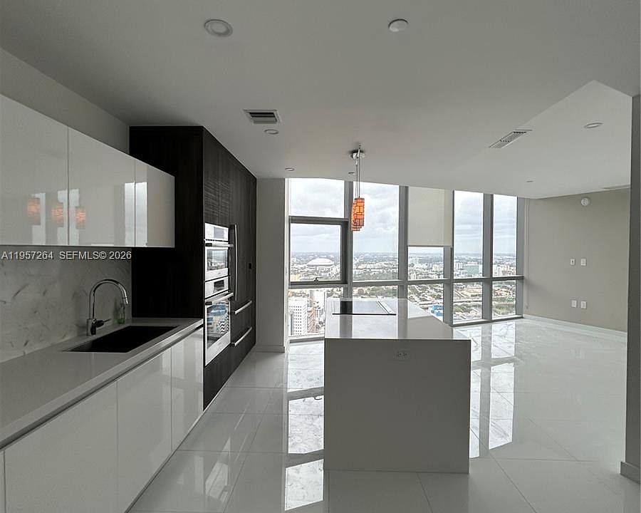 1st image of 851 NE 1st Ave #4302-A