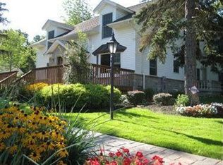 8238 Eagle Rd, Willoughby, OH 44094