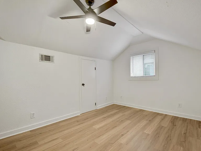 1904 David St — Photo 7